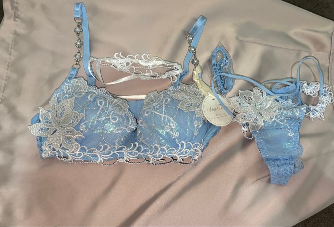 B75 【完売レア】オーロラジュエルマーメイドブラ＆Tバック＆チョーカー/水色