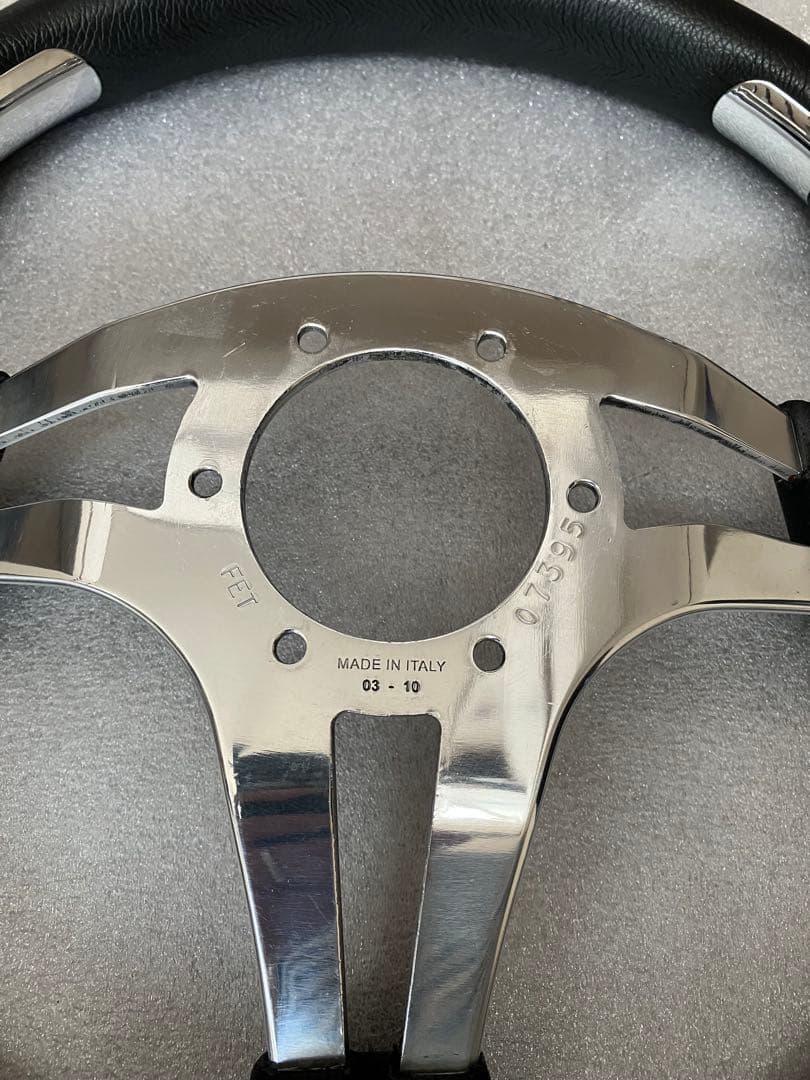 オッサレ番長です。【NARDI（ナルディ）　L（35φ）】