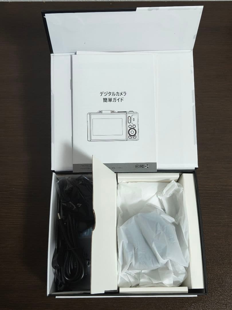 5Kデジタルカメラ 7500万画素 18倍ズーム