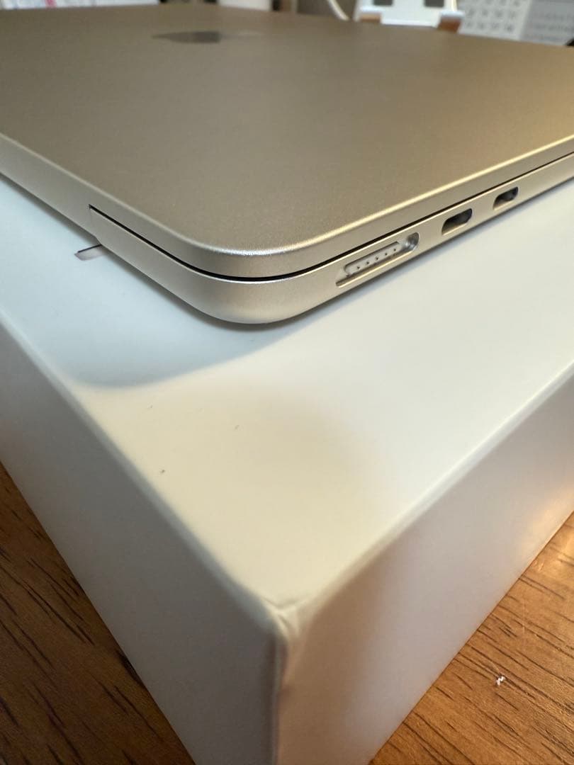 MacBook Air M2 13インチ 8GB 256GB SSD 初期化済み