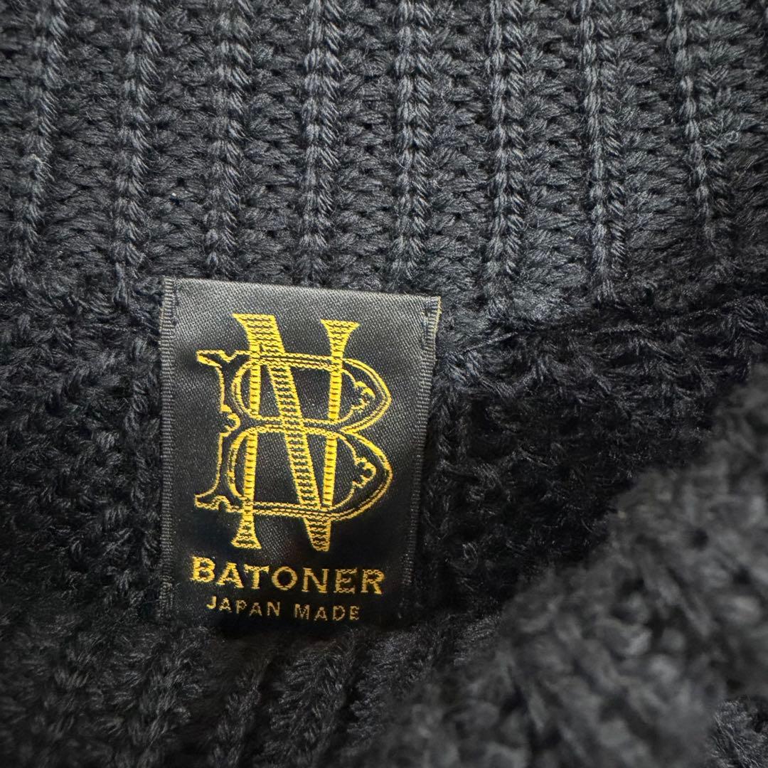 バトナー　シグネチャー ハンドウォーマー モックネック セーター ニット