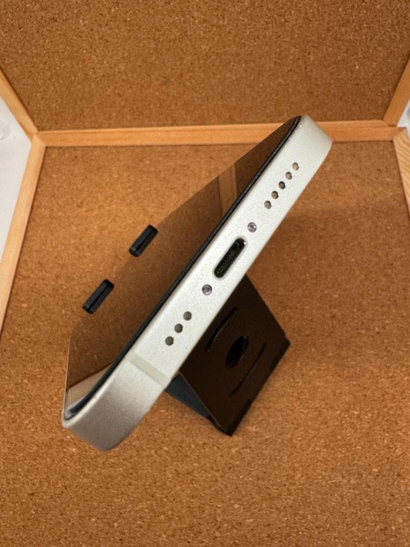 iPhone 14 ホワイト 128 GB バッテリー100%