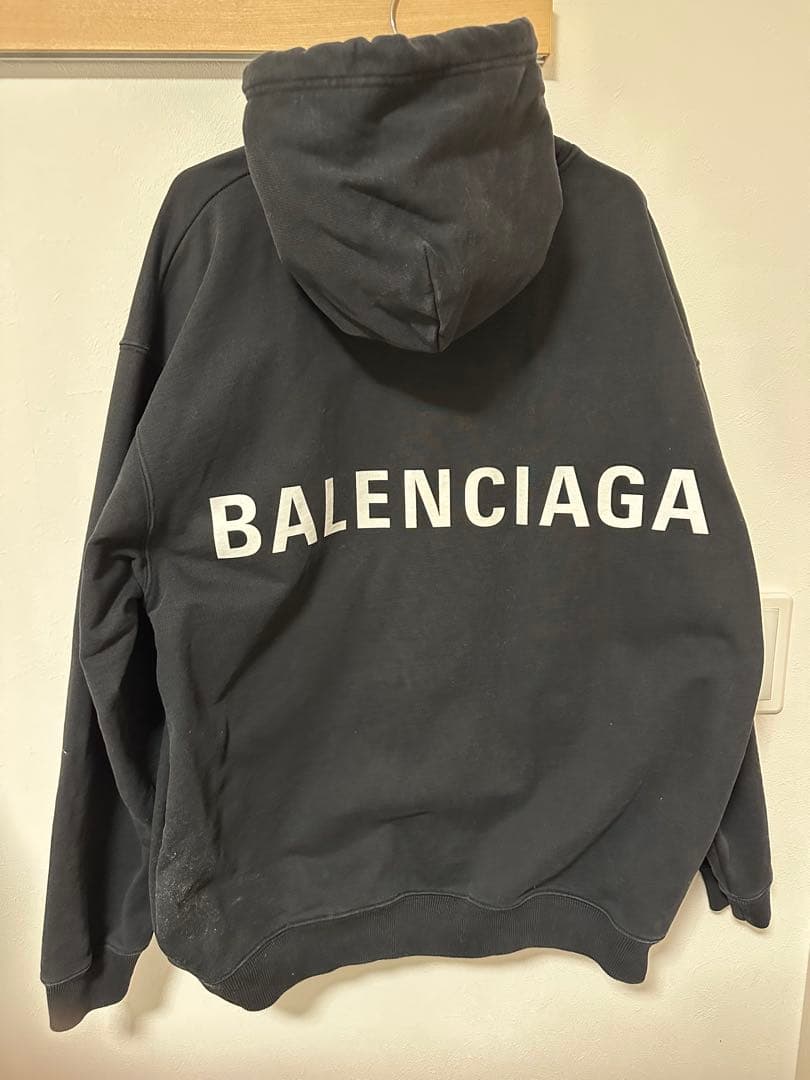 バレンシアガ　フーディー・パーカー　Sサイズ