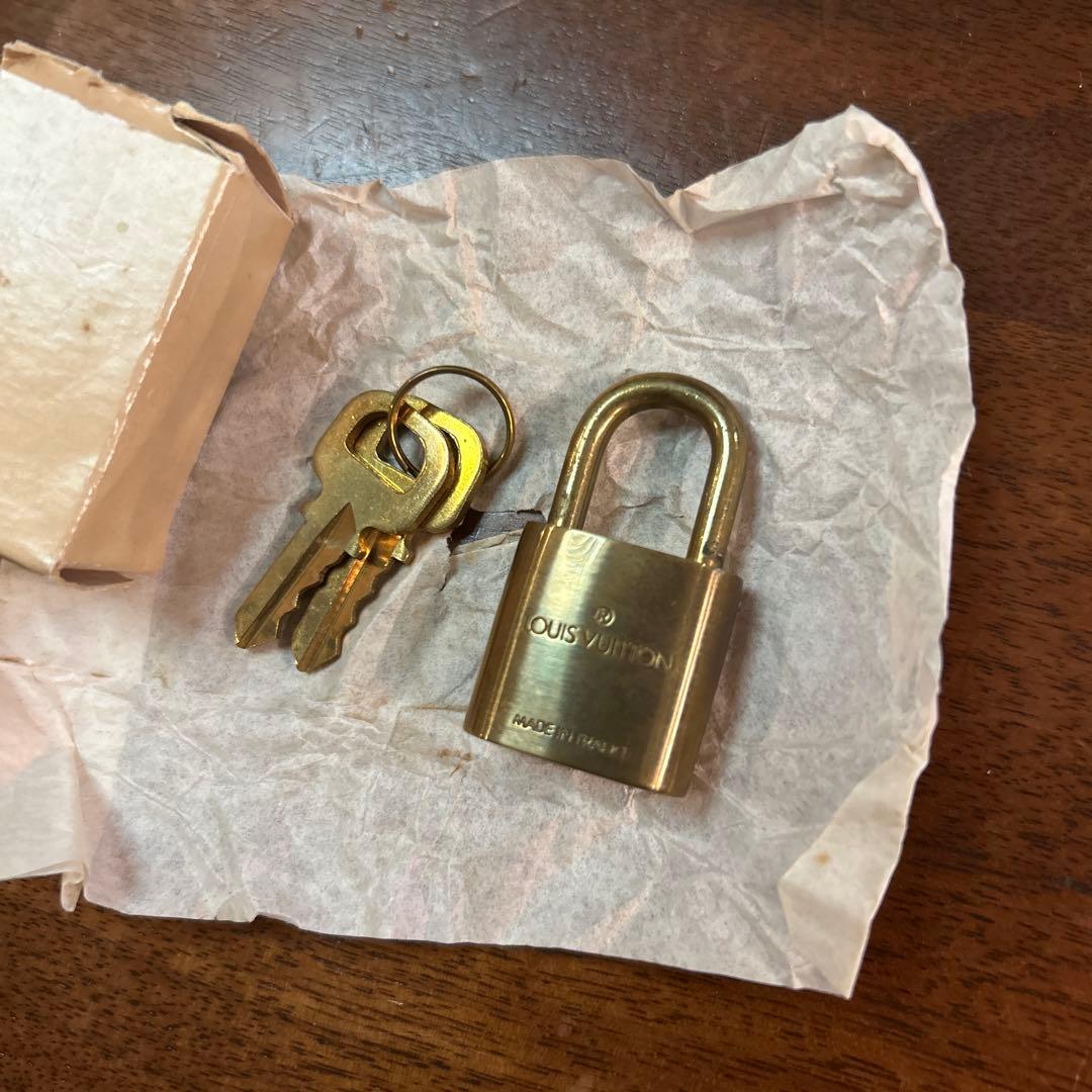 未使用品LOUIS VUITTON ルイヴィトン　スピーディ25