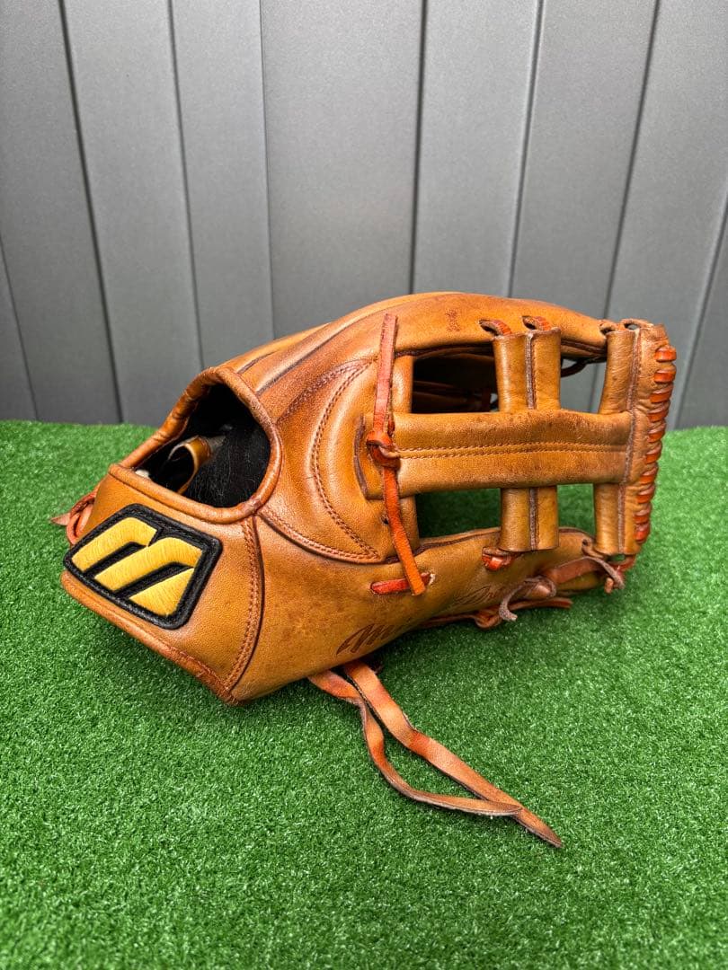 Mizuno Pro軟式オールラウンド用グラブ　オレンジカラー