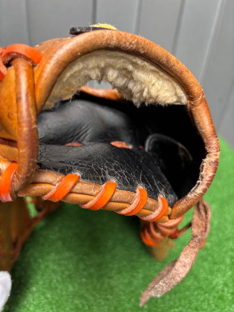 Mizuno Pro軟式オールラウンド用グラブ　オレンジカラー