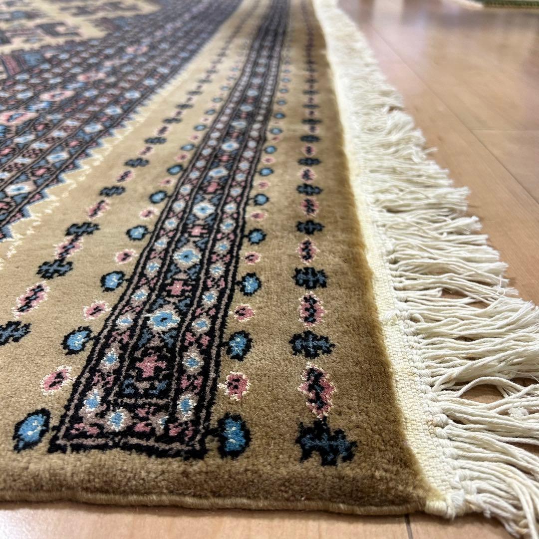 パキスタン絨毯　ラグ　手織り絨毯　ペルシャ絨毯