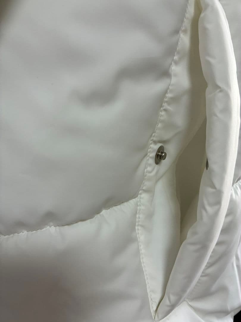 NIKE ナイキ M ダウンジャケット ホワイト レディース ショート丈