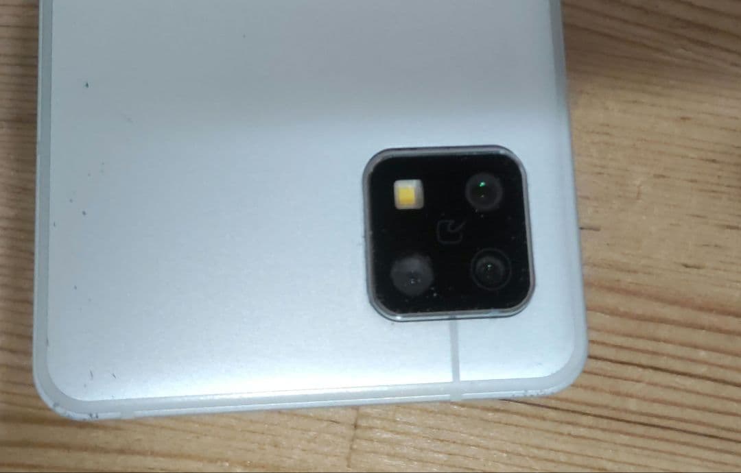 aquos アクオス　sense6 SH-54B スマートフォン