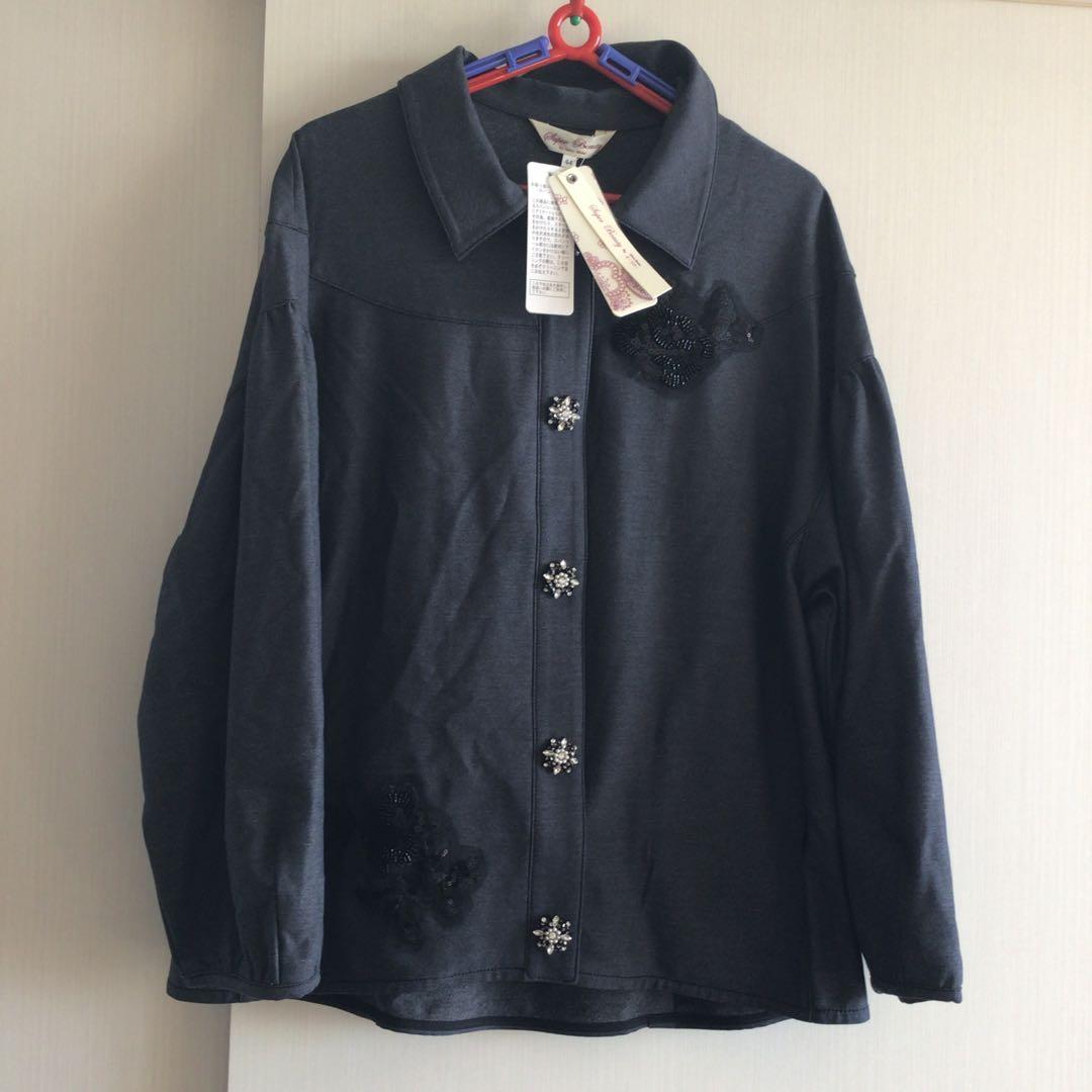 可愛い❤️super beautyパールボタンビジュー付きジャケット　未使用タグ付