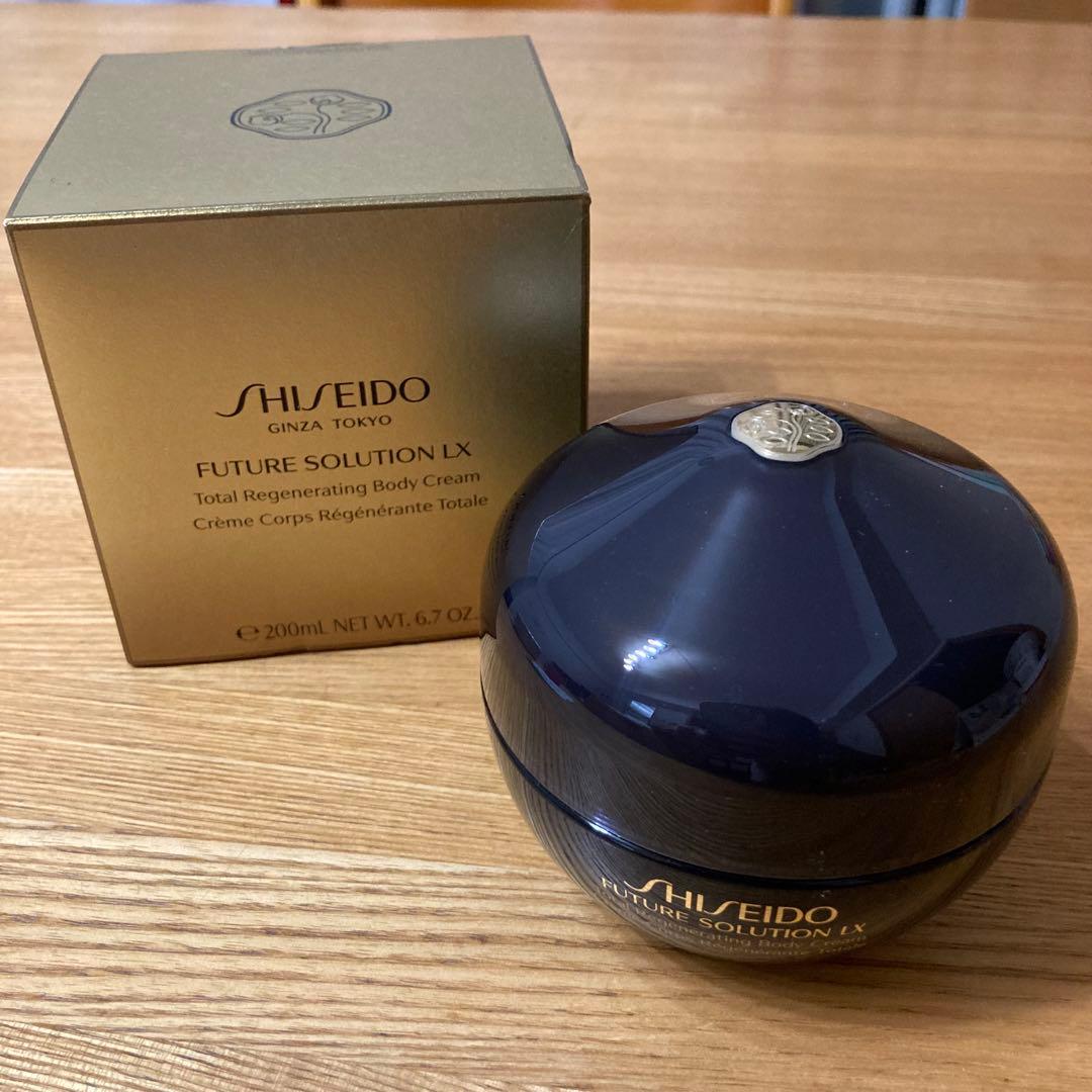 フューチャーソリューション LXトータルRボディクリーム おまけつき