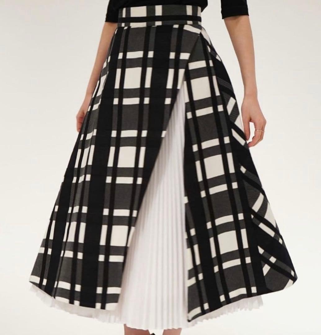 【美品】SHE TOKYO シートーキョー Nathalie プリーツ スカート