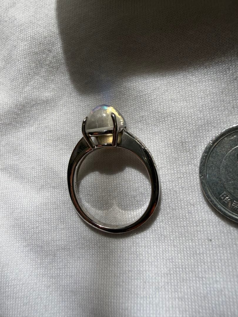 レディース指輪　pt900刻印　ダイヤモンド