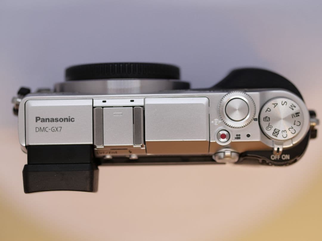 【美品・動作確認済】LUMIX GX7 ミラーレスカメラ