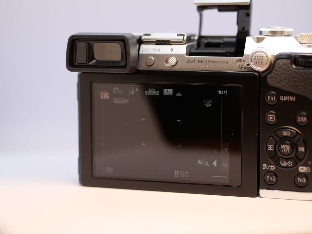 【美品・動作確認済】LUMIX GX7 ミラーレスカメラ
