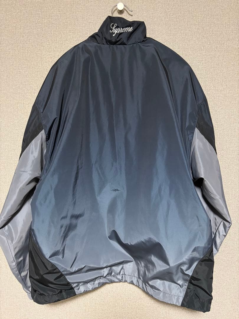 あ*様 Supreme x Umbro Gradient Track Jacke