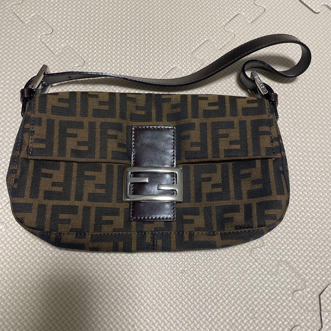 FENDI ♡ フェンディ マンマバケット ズッカ柄