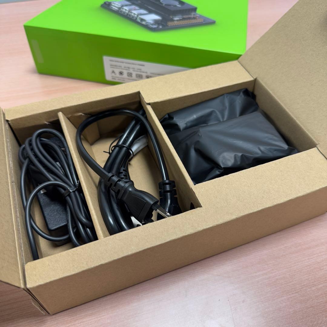 NVIDIA Jetson Xavier NX 開発者キット