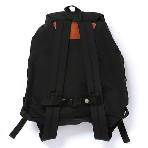 未使用 GO TO HOLLYWOOD ナイロンワッペンディパック【ブラック】