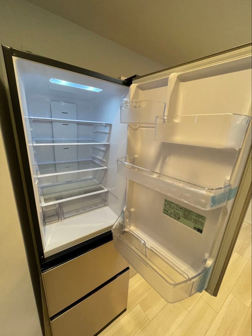 塩*福様 HITACHI 冷蔵庫 透明棚 LED照明付きR-V32TV
