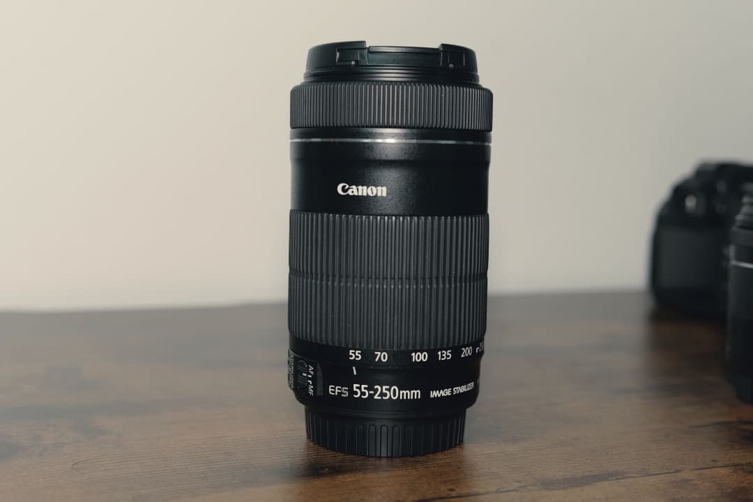 Canon EOS kiss X9i ダブルズームキット デジタル一眼レフカメラ