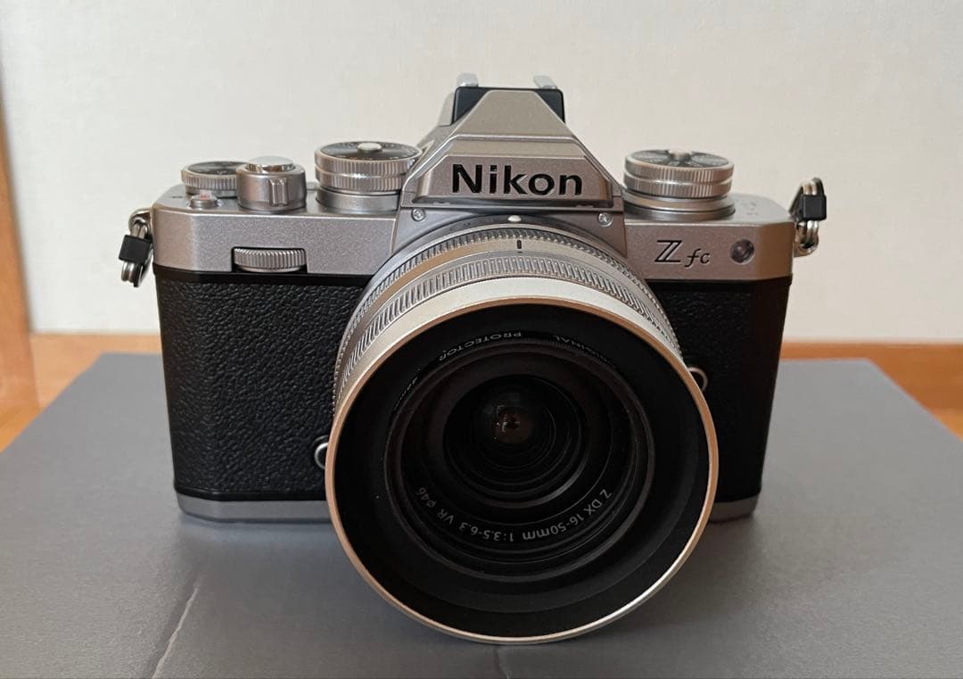 (q)Nikon Z fc シルバー 16-50VRレンズキット