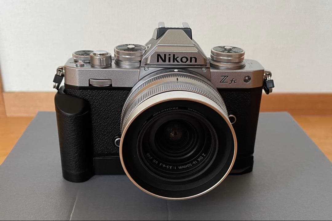 (q)Nikon Z fc シルバー 16-50VRレンズキット