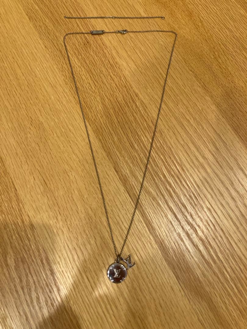 Louis Vuitton ロゴチャーム ネックレス モノグラム M62485