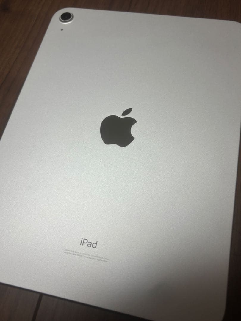 Apple iPad 第10世代 wifiモデル シルバー 本体