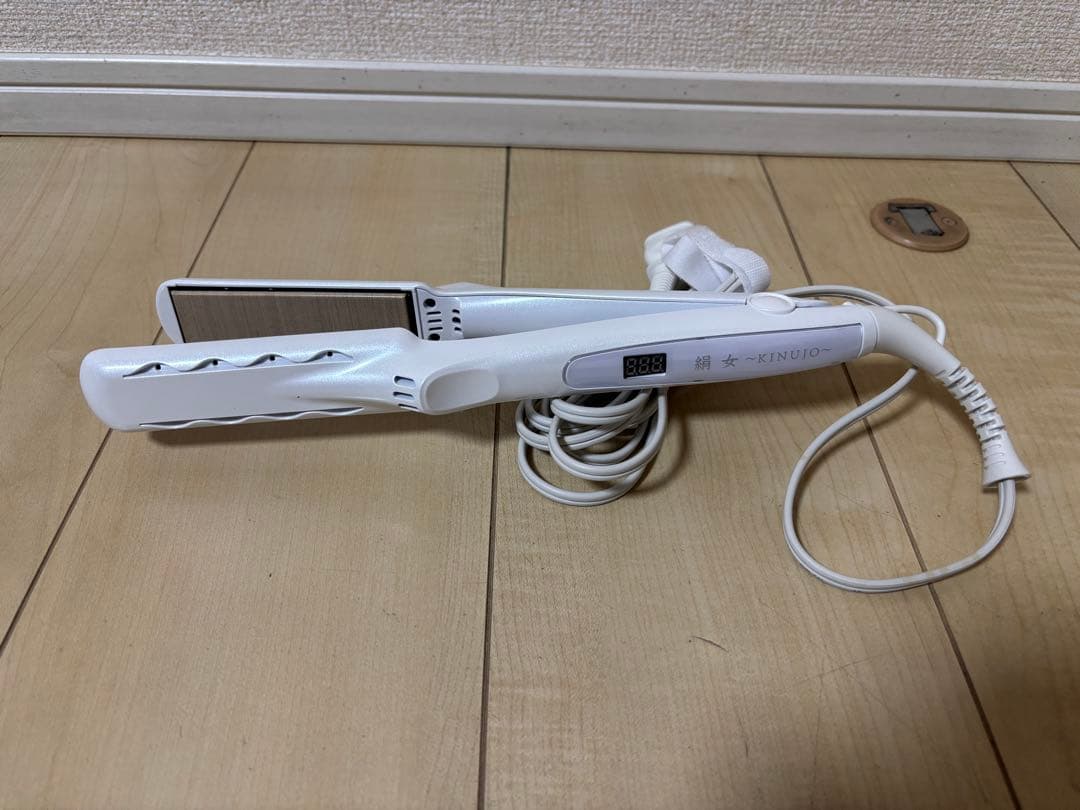 KINUJO 絹女 ストレート ヘアアイロン