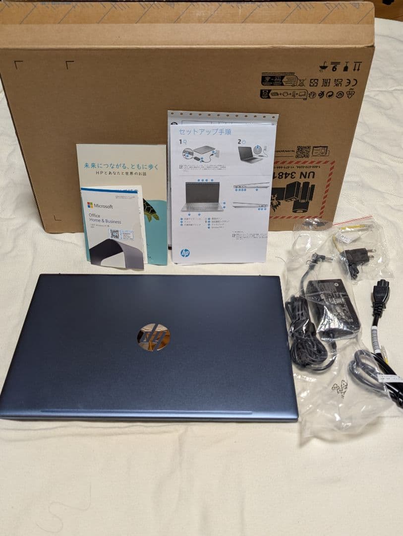 ［ほぼ新品］HP15.6 ノートPC Pavillion 15-eh2065AU