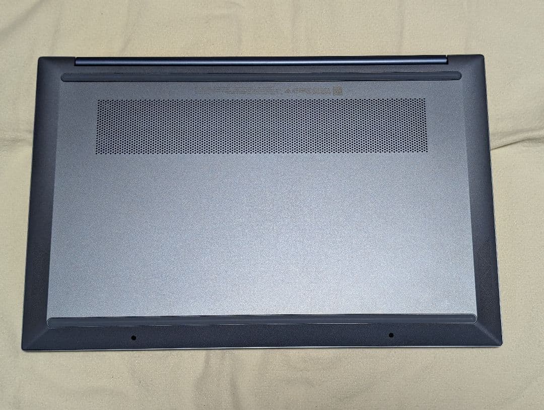 ［ほぼ新品］HP15.6 ノートPC Pavillion 15-eh2065AU