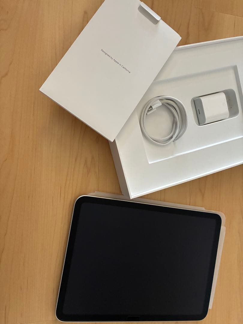 iPad 第10世代　64GB シルバー