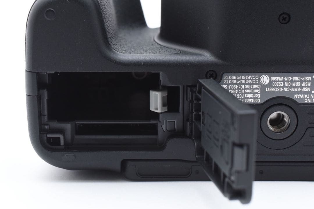 canon kiss x9 標準レンズセット/ Canon EF 28-80mm