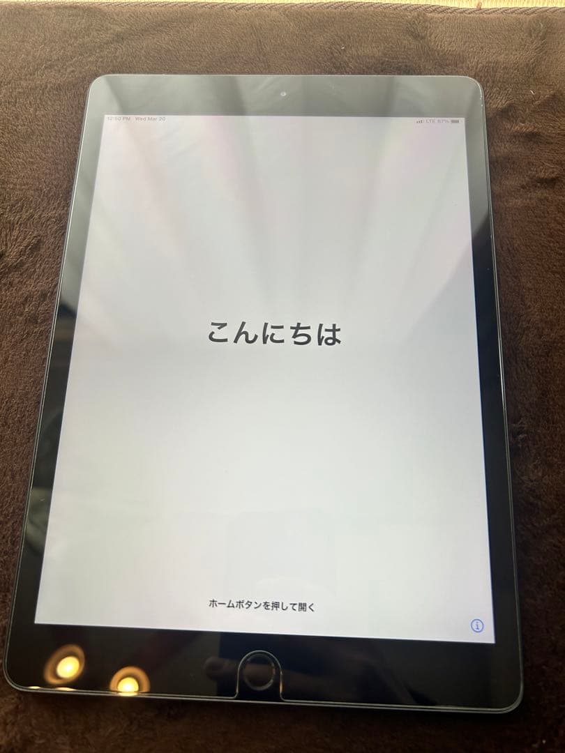 iPad 第8世代　32GB Wi-Fi + Cellular