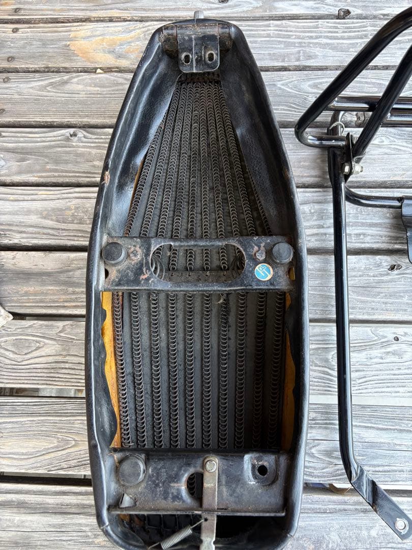 Vespaベスパ100ビンテージシート　キャリア　ミラーセット