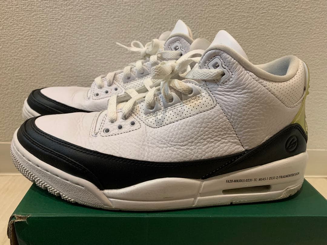 靴 Air Jordan 3