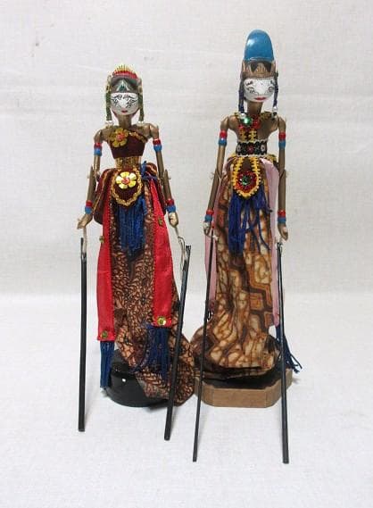 『インドネシア伝統的人形劇 ワヤン・ゴレ』 操り中古人形７体 アンティーク人形