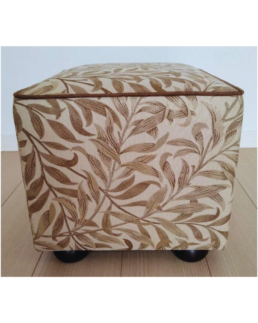 【張替え未使用品】角スツールXモリス・ウィロー