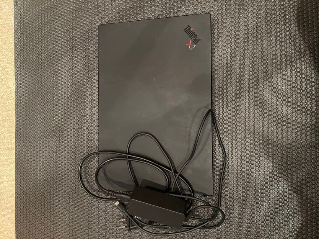 ThinkPad X1 Carbon 7世代 本体