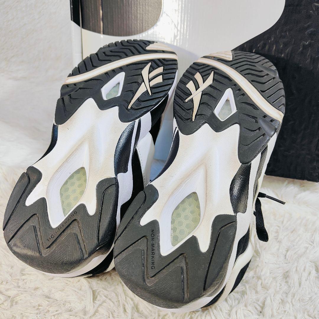 Reebok バスケットボールシューズ ブラック/ホワイト kamikaze2