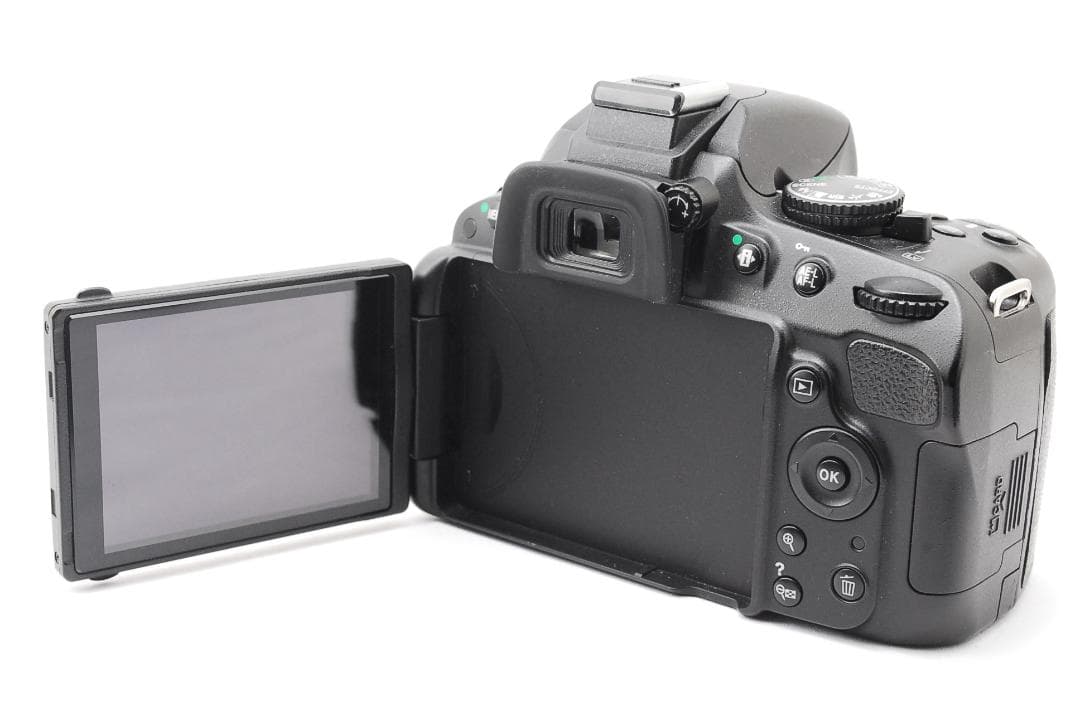 ショット数極少⭐️Nikon D5100⭐️スマホ転送　自撮り 動画 一眼レフ