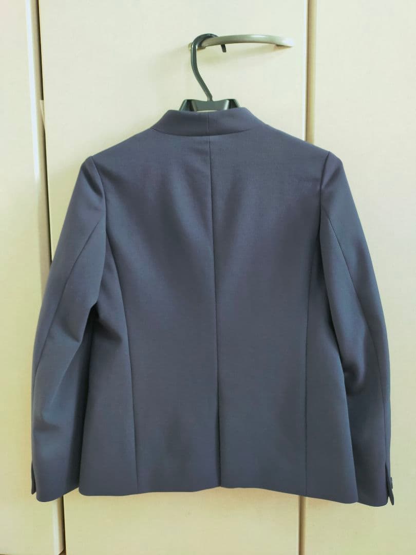 ウォームリザーブカラーレスジャケット