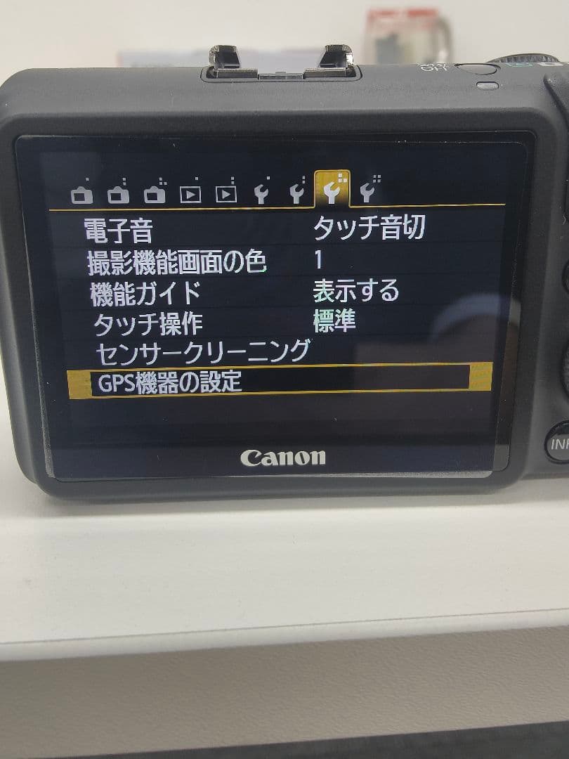 Canon EOS M ミラーレス一眼カメラ ダブルレンズセット