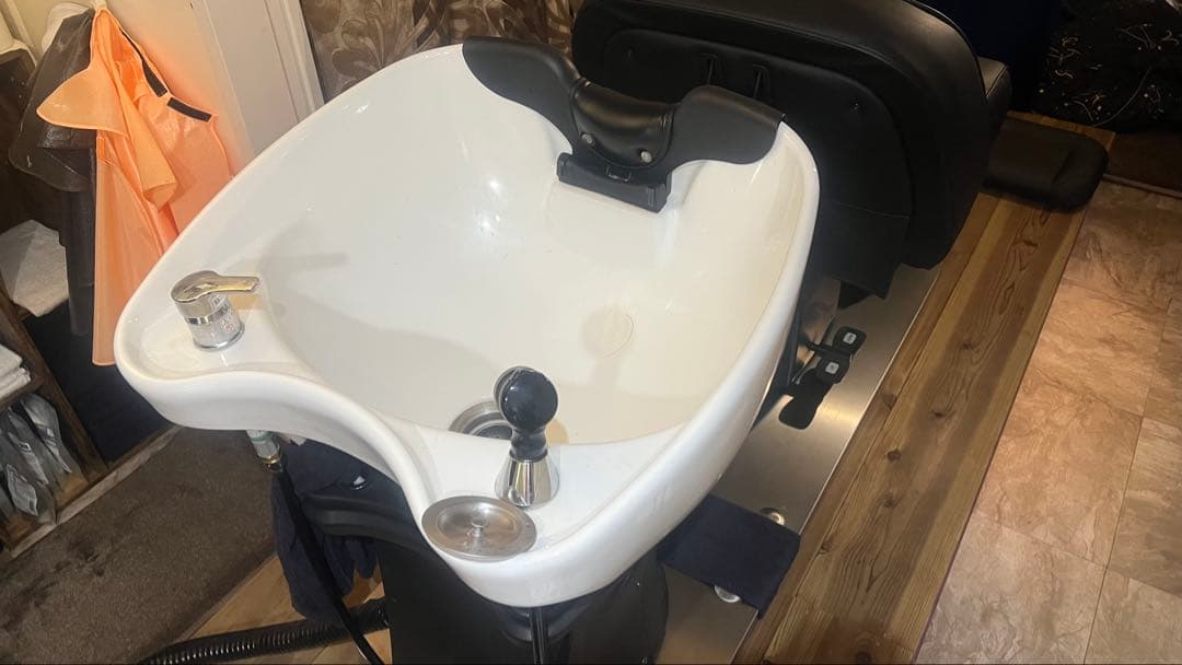 MORV（モーブ）　シャンプー台