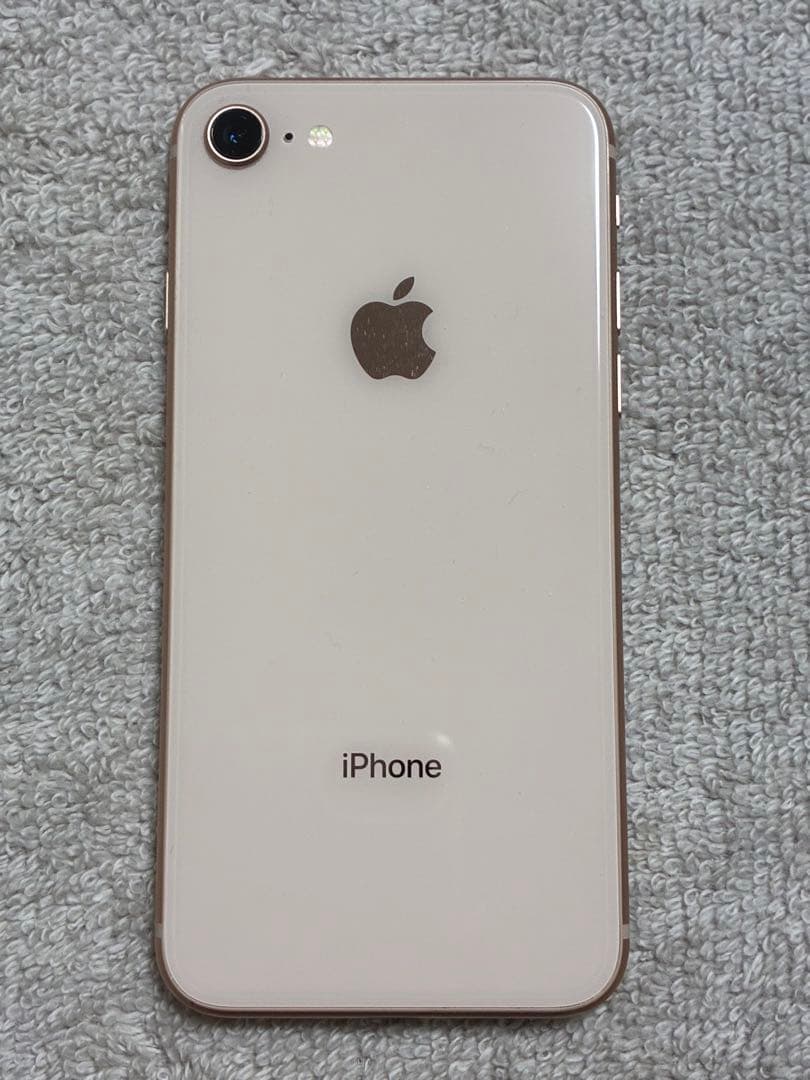 【美品】　iPhone8 64G SIMフリー