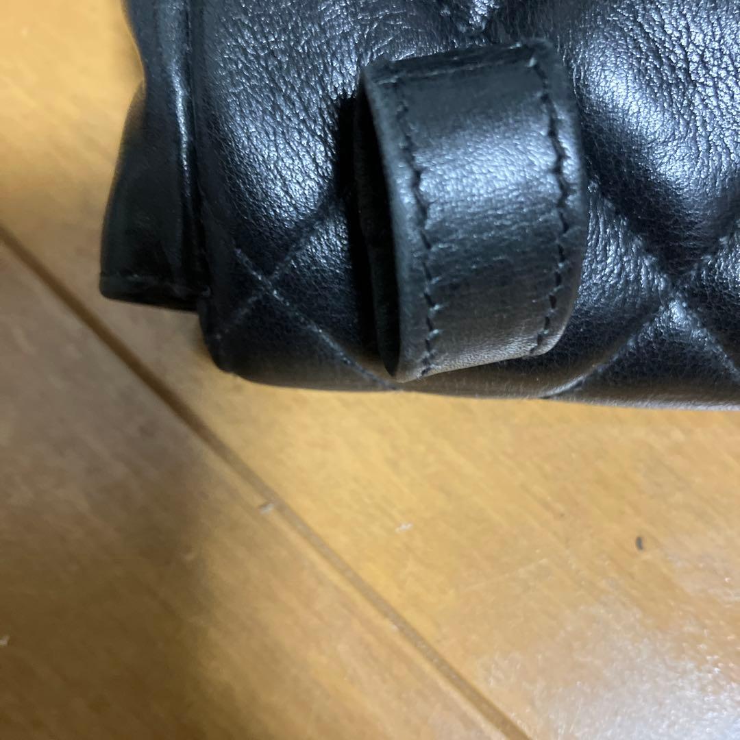 CHANEL ブラック ボディバッグ