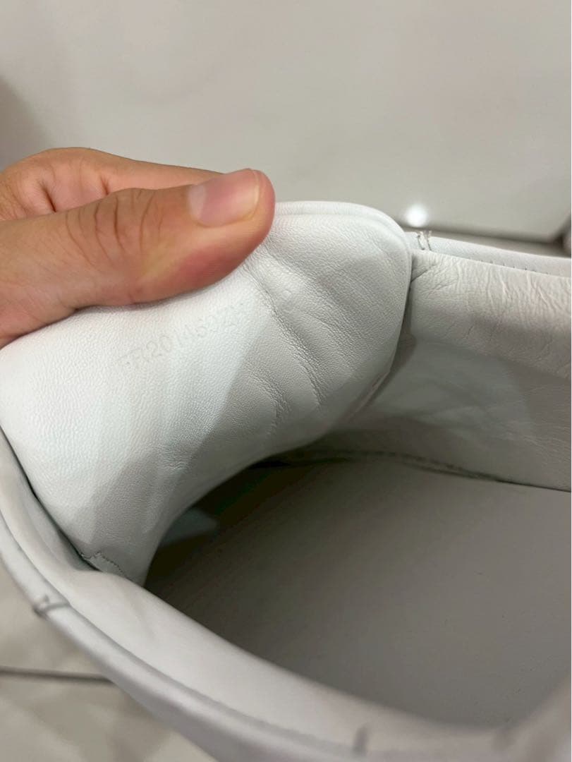 【招き猫】HERMES スニーカー レザー FR201459ZH 40