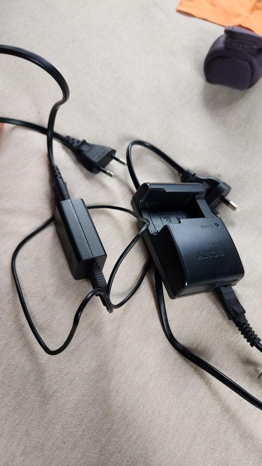 デジタルカメラ Sony a6300 + 16-50mm + 50mm F1.8