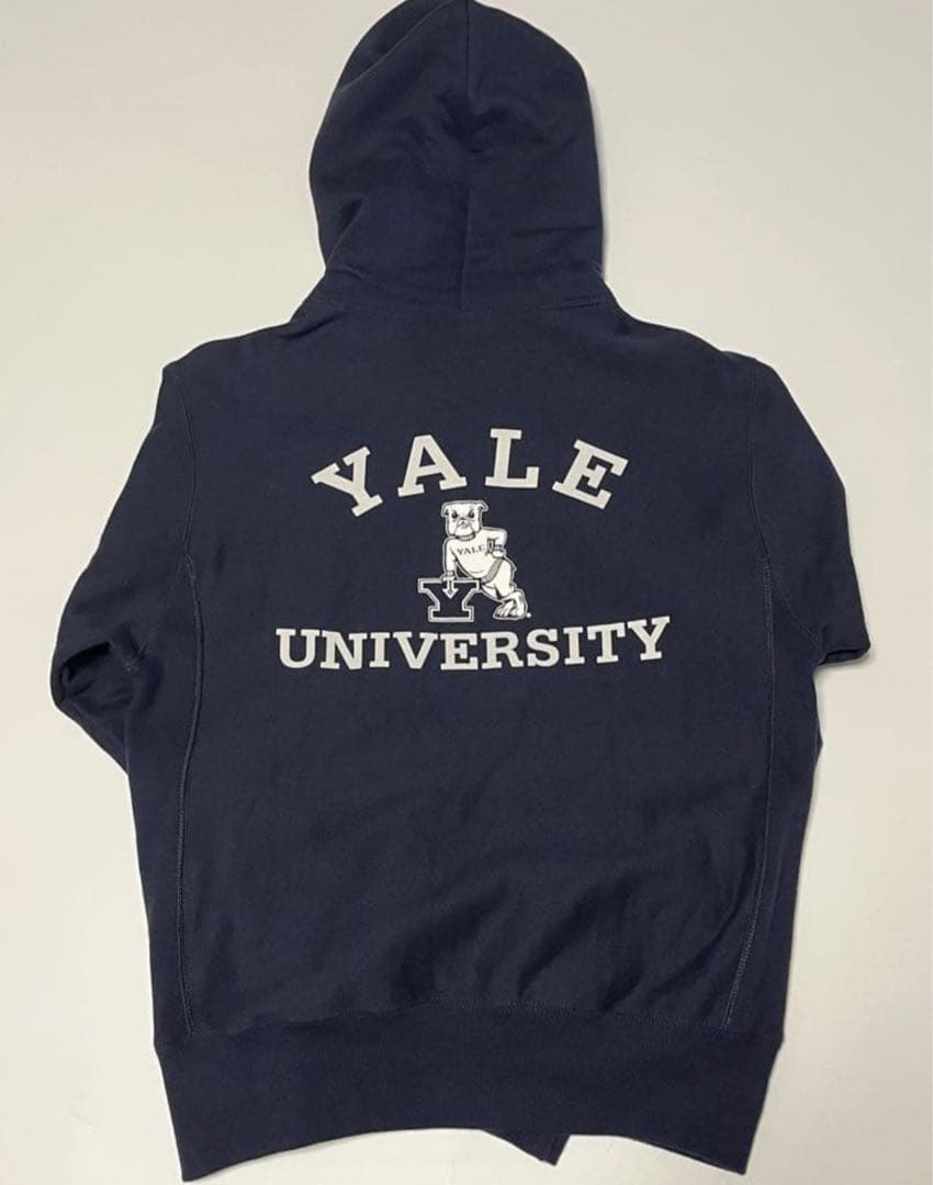 チャンピオン リバースウィーブ フーディ YALE UNIVERSITY